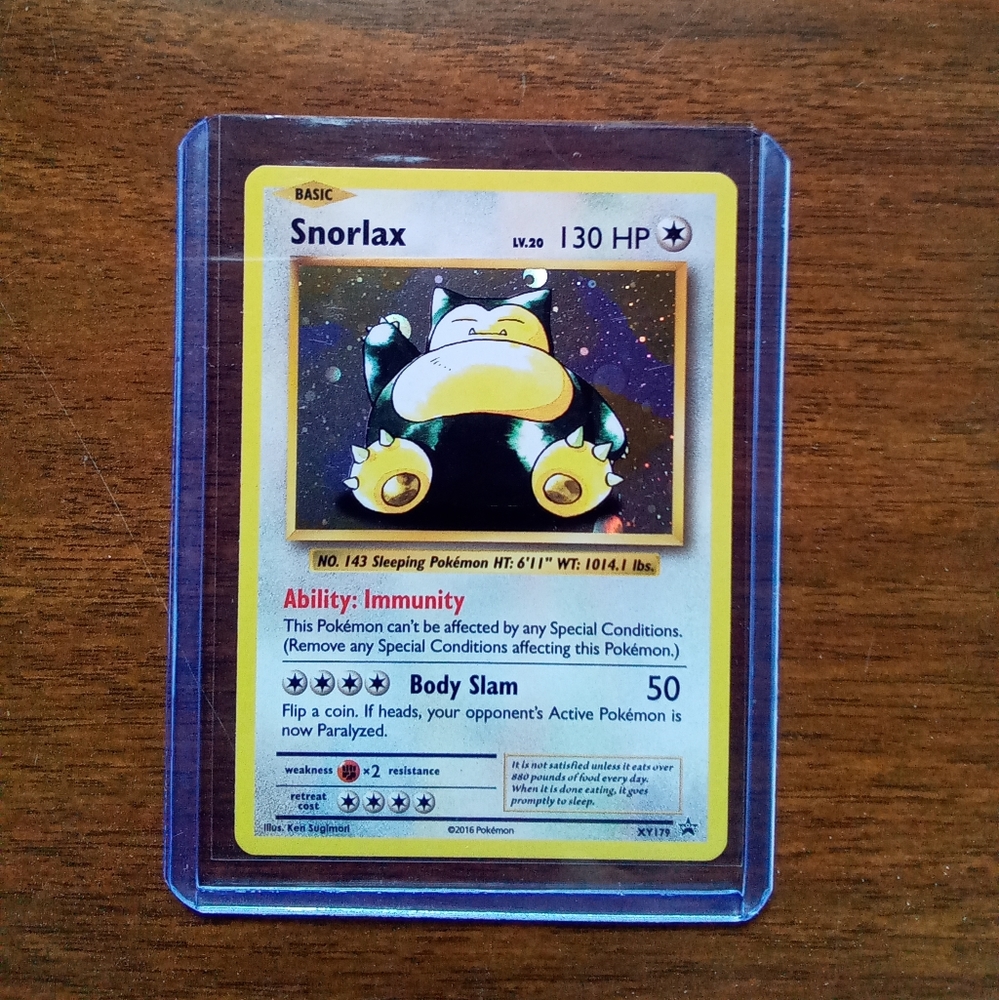 2016 Snorlax Holographic Pokemon Card